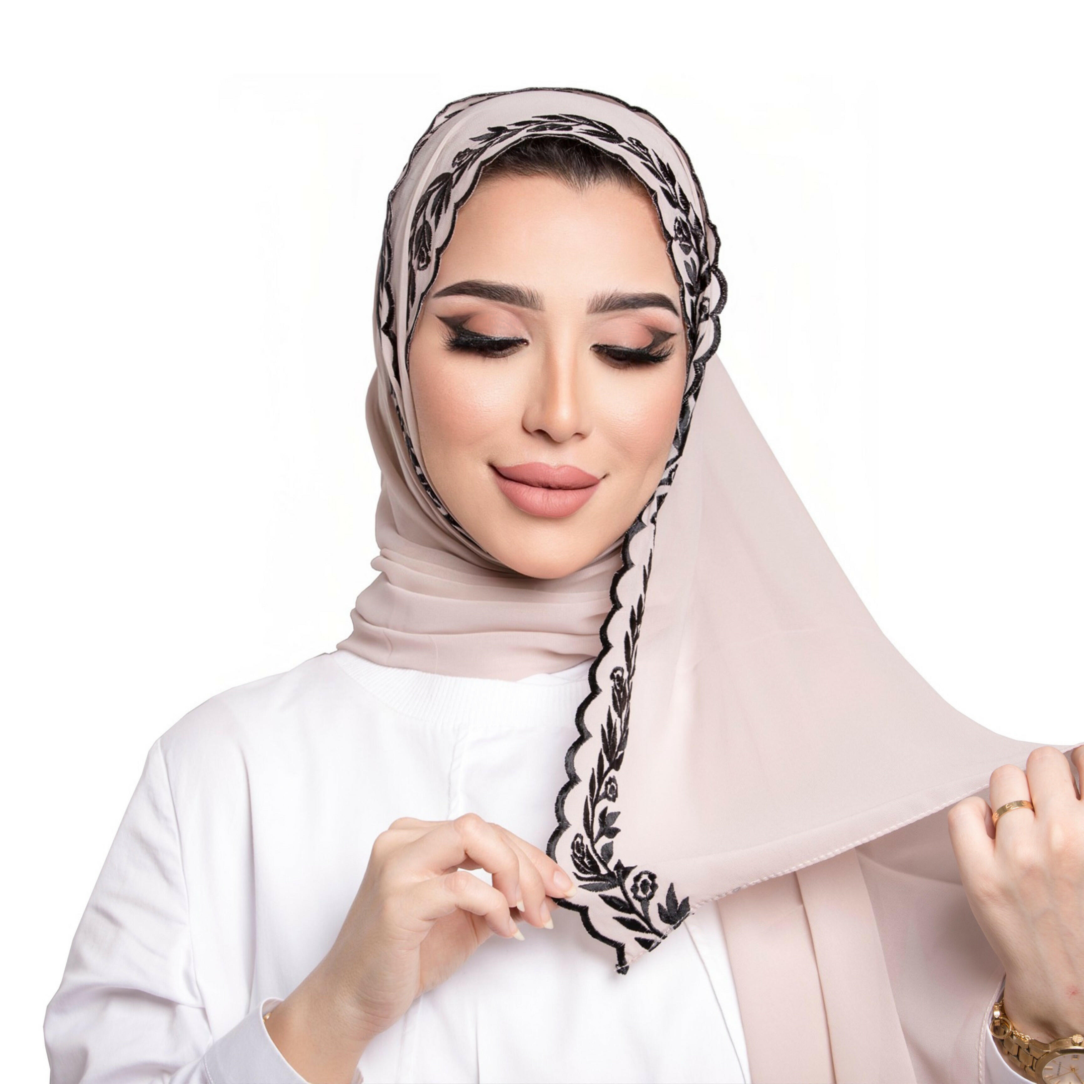 شيفون تطريز image 1