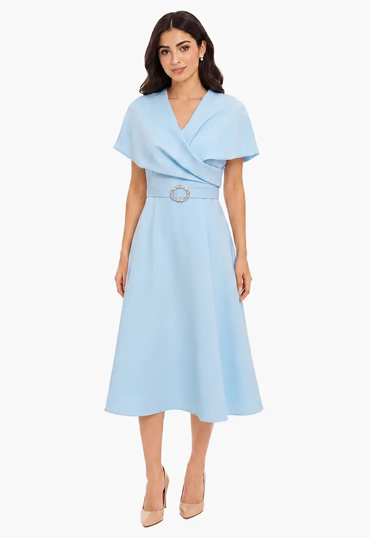Elegant Midi Dress with Cape Sleeves and Delicate Embroidery Perfect for Parties & Evenings | List Roma Elegant Midi Dress with Cape Sleeves and Delicate Embroidery Perfect for Parties & Evenings | List Roma