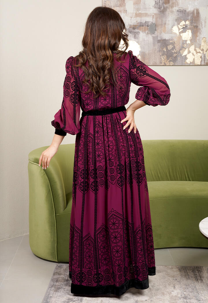 فستان استقبال شيفون مطبوع مع حزام مخملي image 6