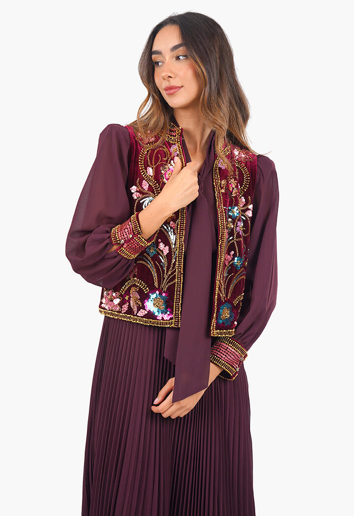 فستان طويل مطرز image 9