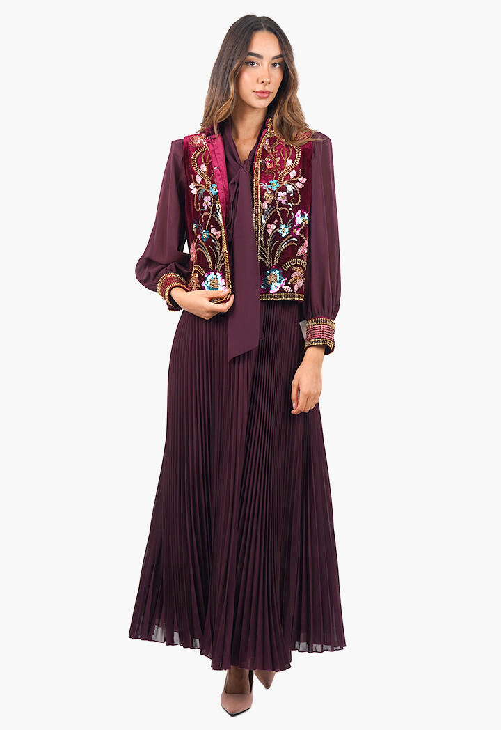 فستان طويل مطرز image 1