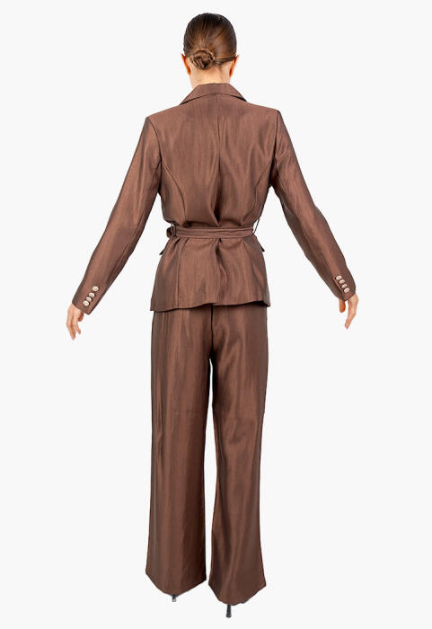Elegant women's suit with front pockets image 11