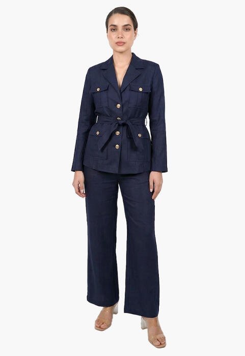 Elegant women's suit with front pockets image 1