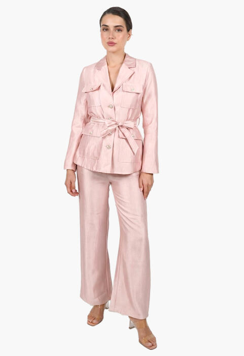 Elegant women's suit with front pockets image 2