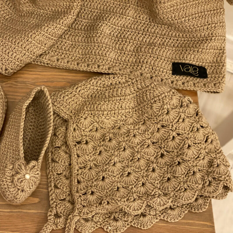 ايزمي برونزي image 3