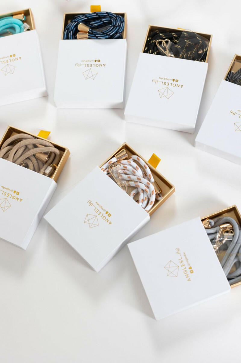 علاقة للهاتف الأسود image 3