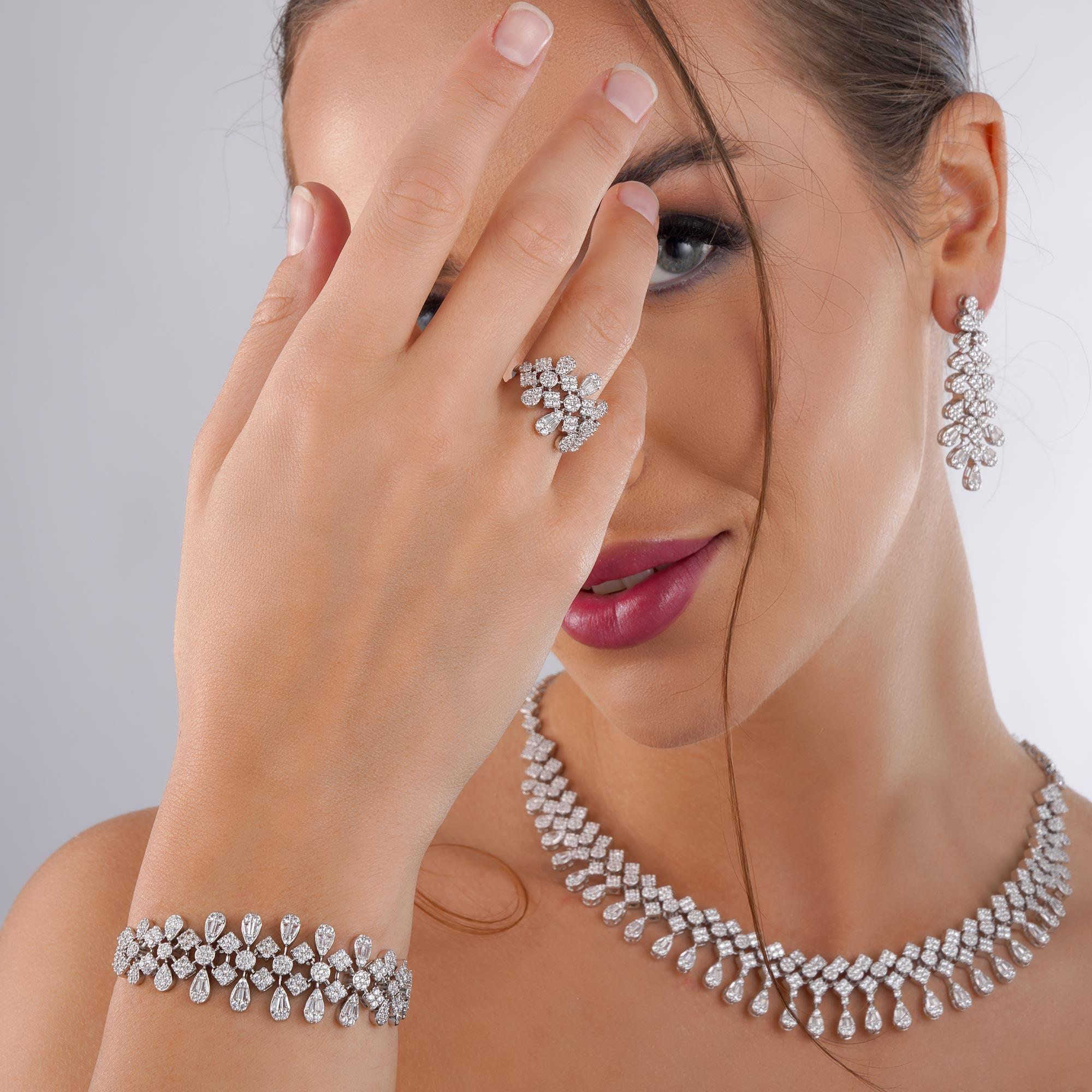 طـــقم - فضي ابيض - 0 image 1