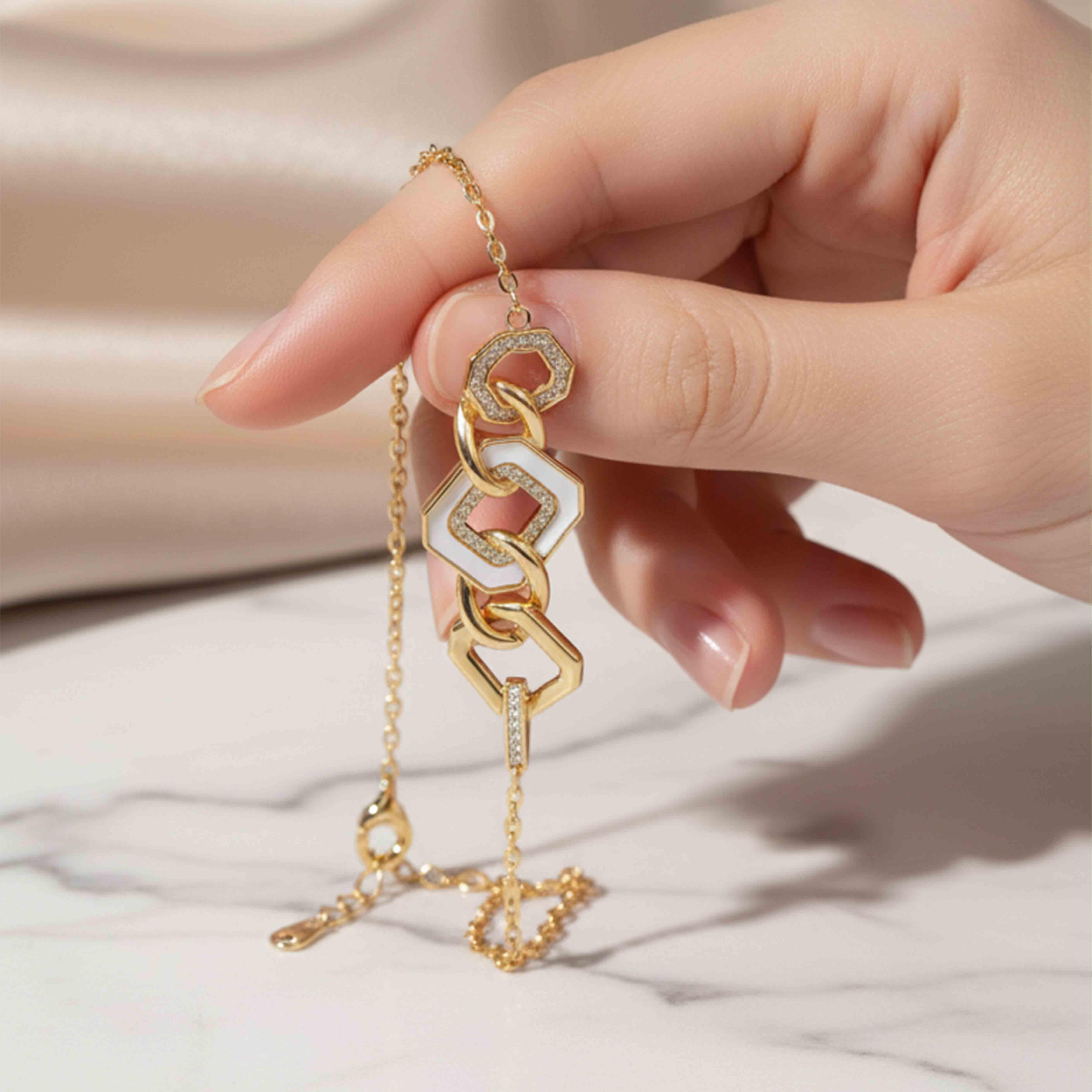 اسوارة - اوف وايت ذهبي - 0 image 0