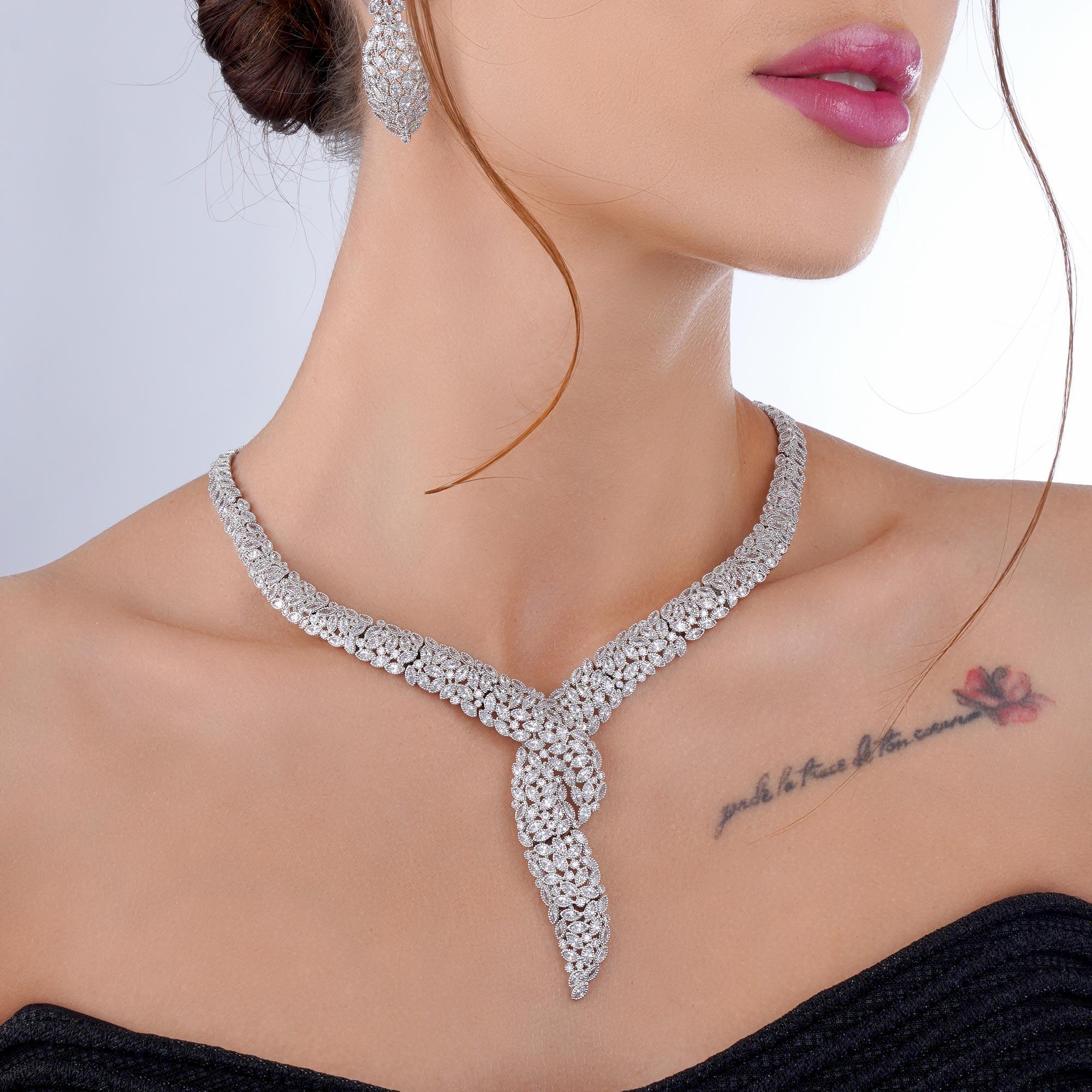 طقم مناسبات مرصع بحجار كريستال ناعمة image 1