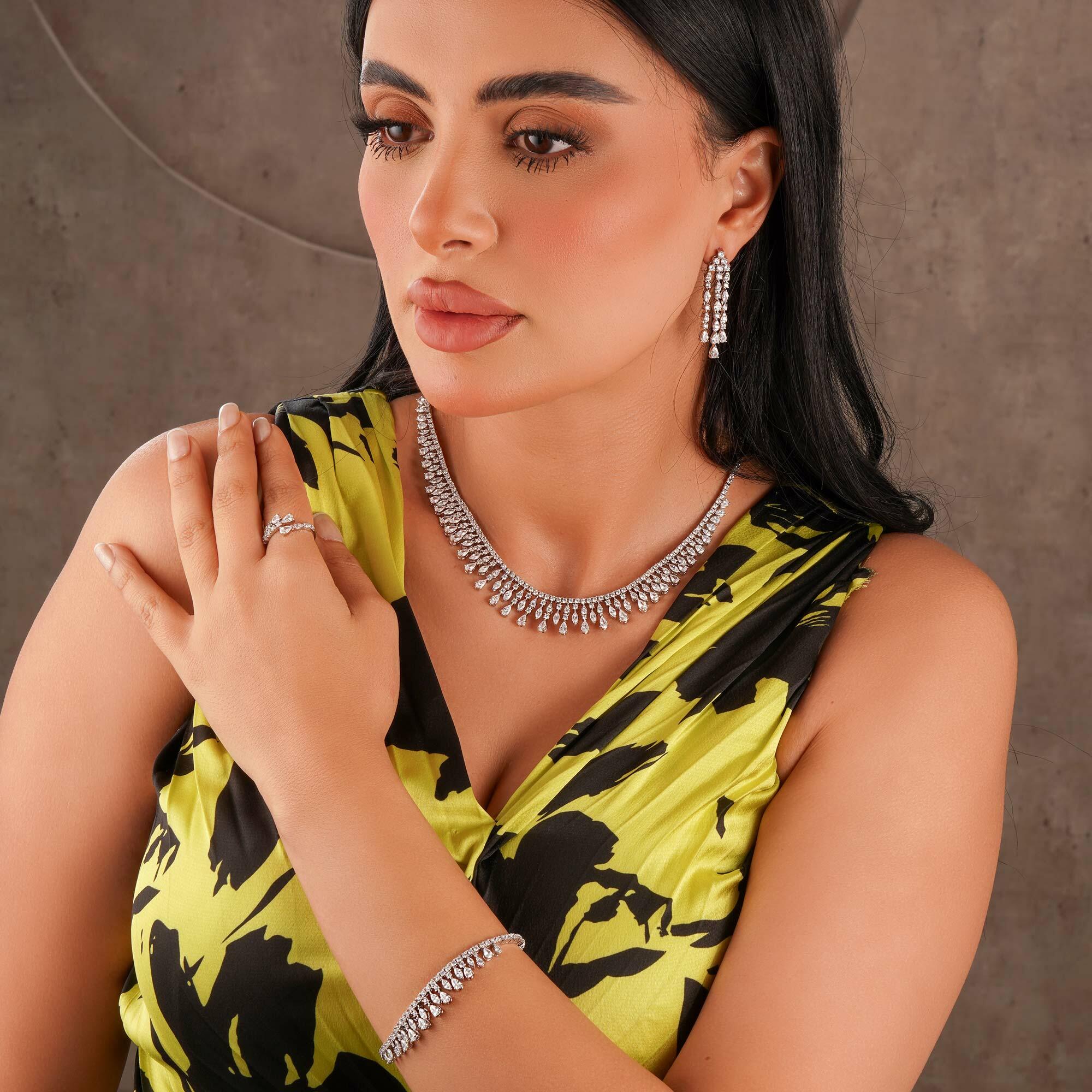 طقم فضي كمثرى كالنجوم image 0