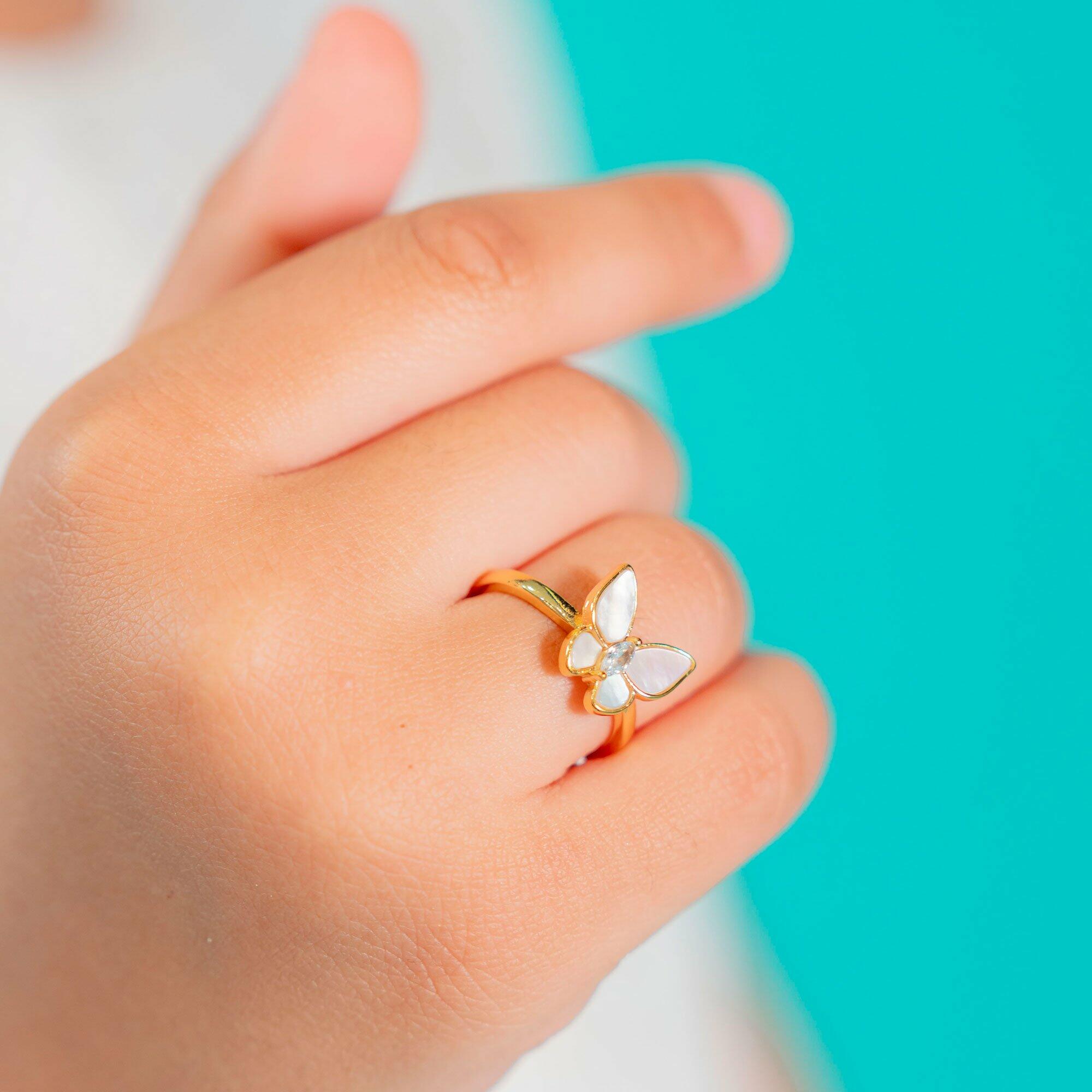 طقم فراشات مزين بالسيراميك الأبيض image 5