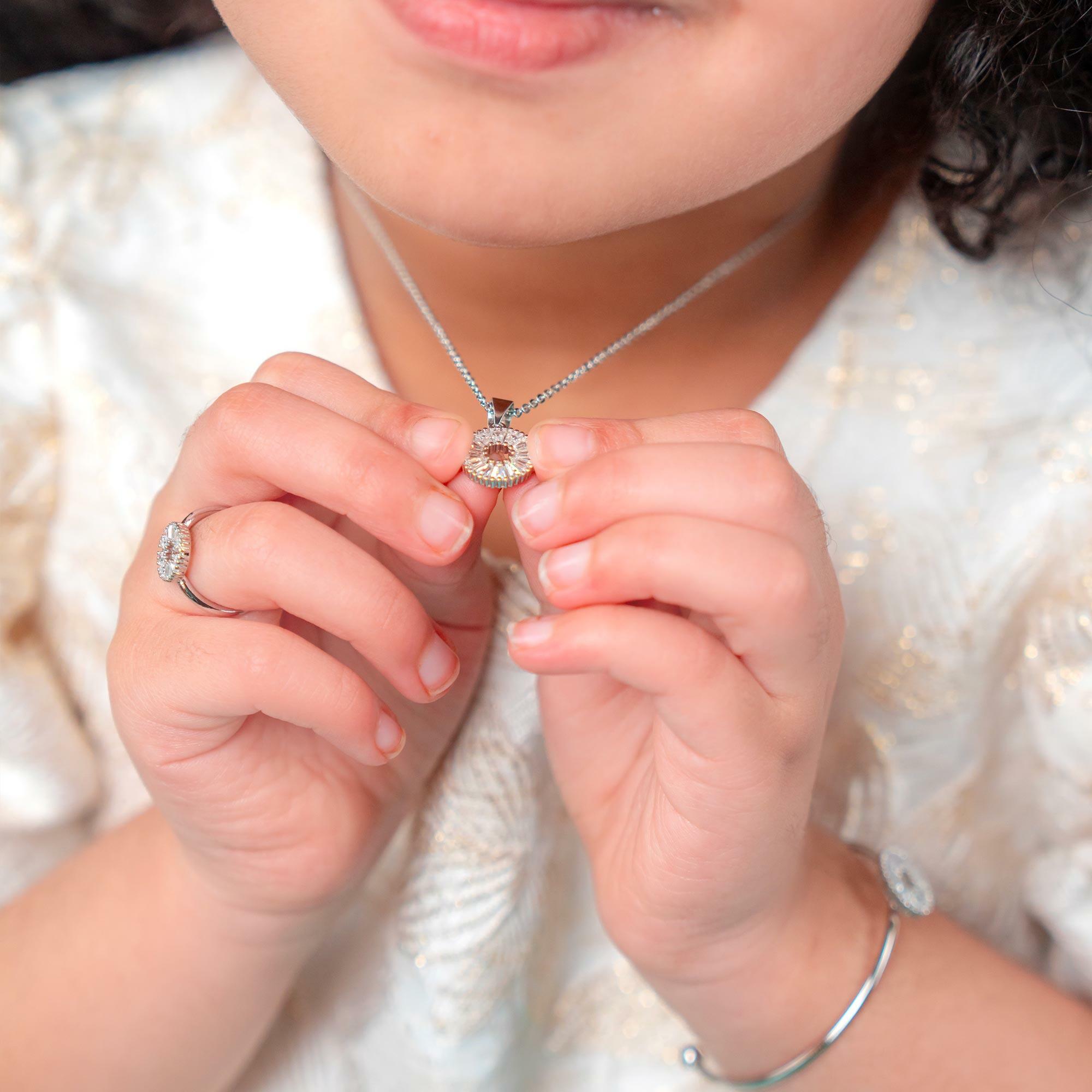 طقم أ - فضي ابيض - 0 image 1