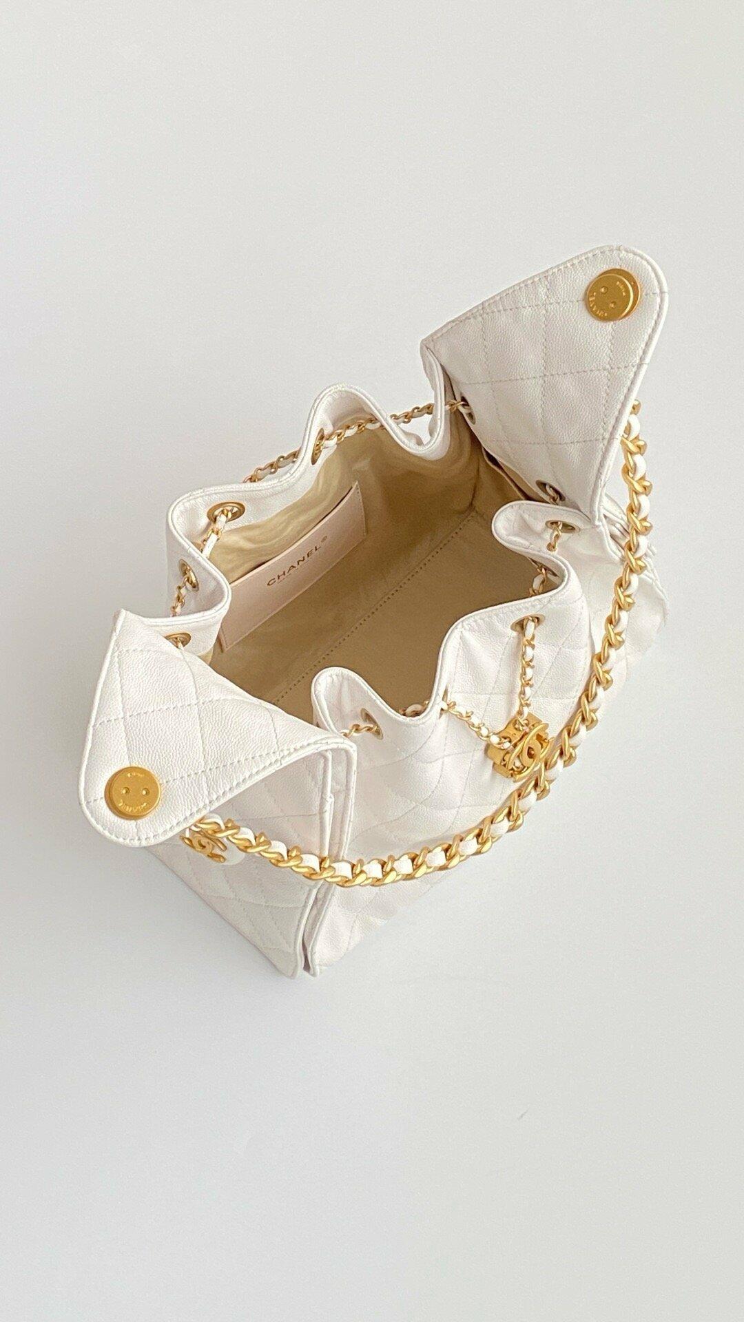 Chanel image 5