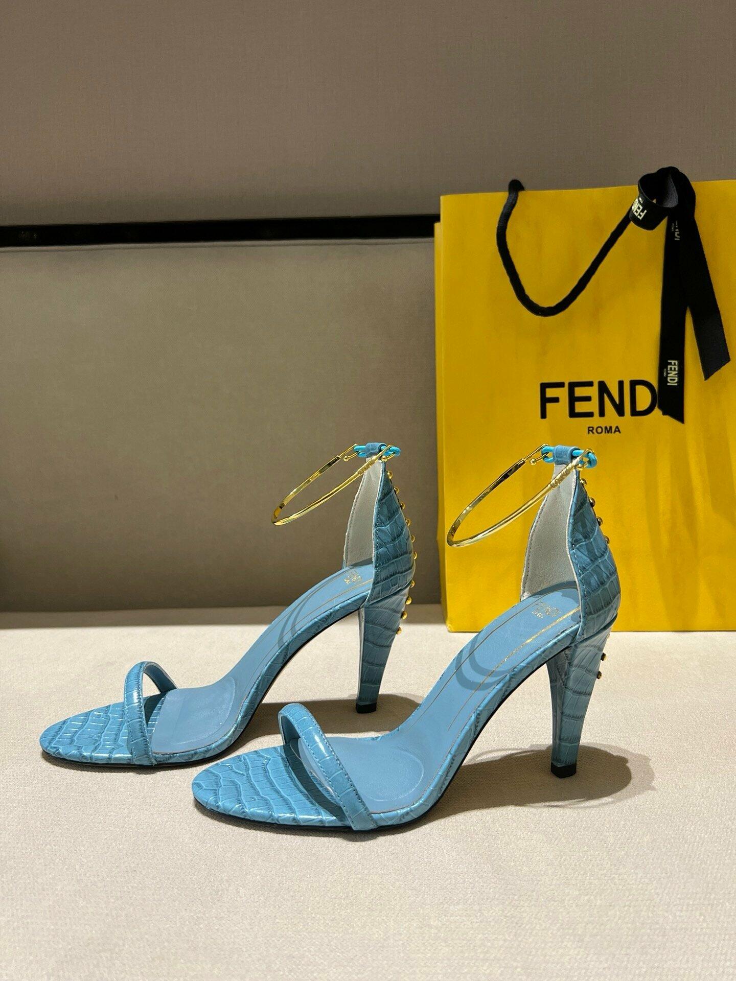 Fendi image 2