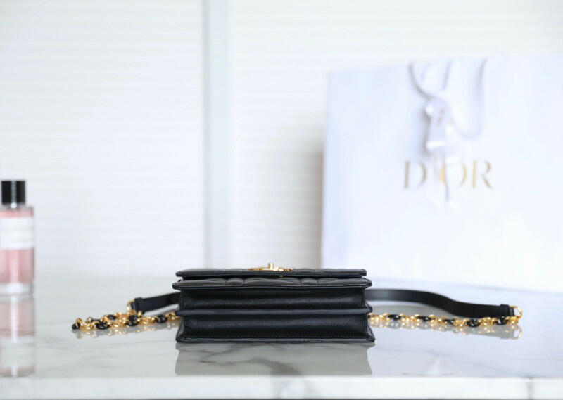 Dior Miss Caro image 4