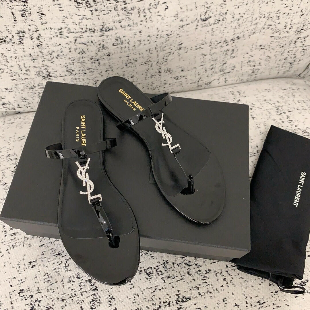Saint Laurent image 1