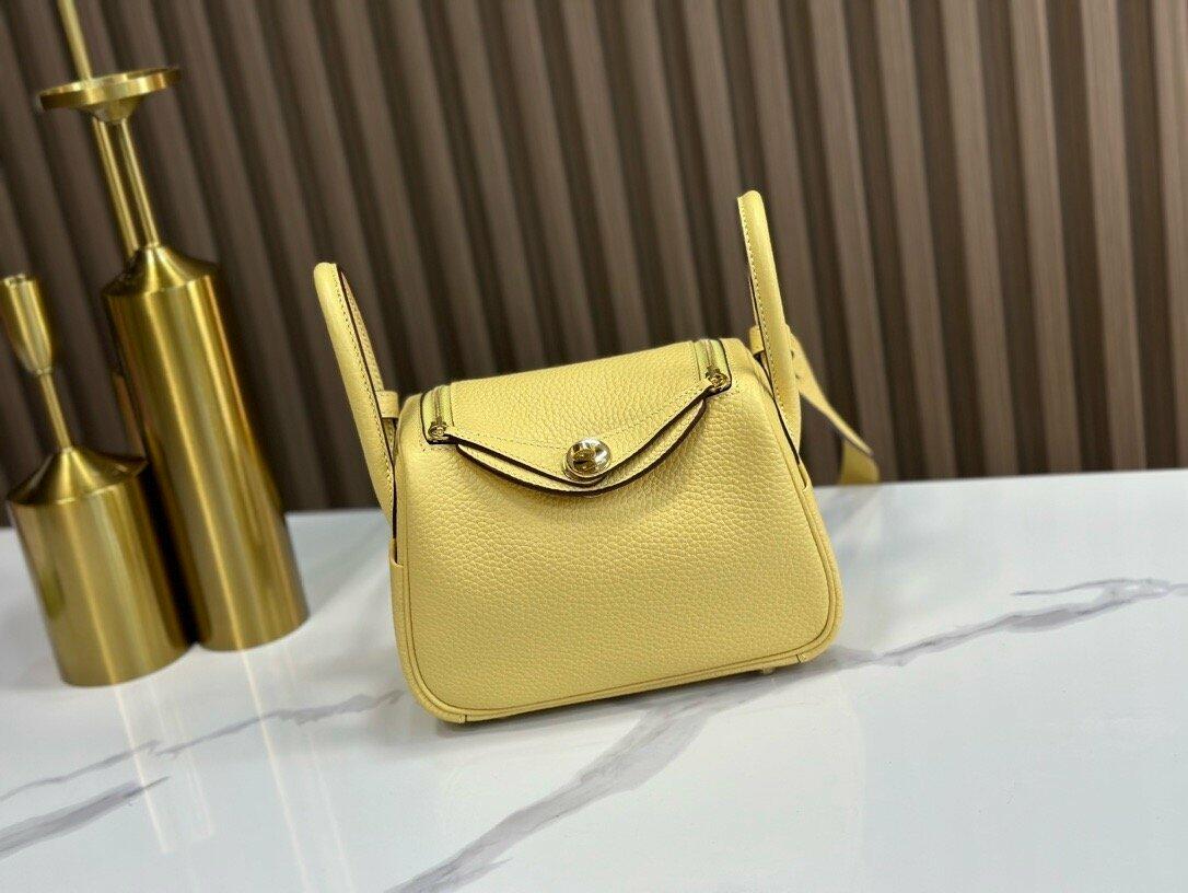 Hermes Lindy image 0