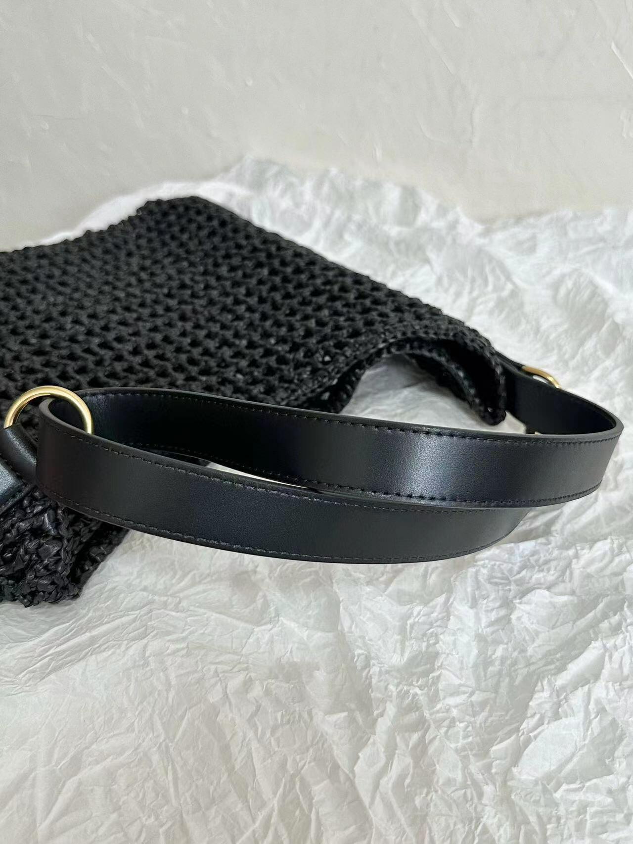 Saint Laurent Oxalis image 5