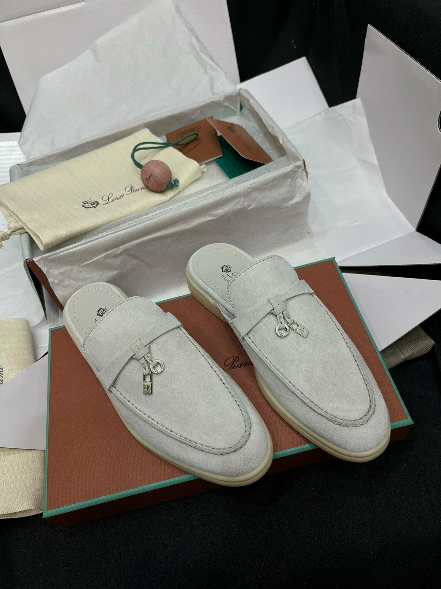 Loro Piana image 1
