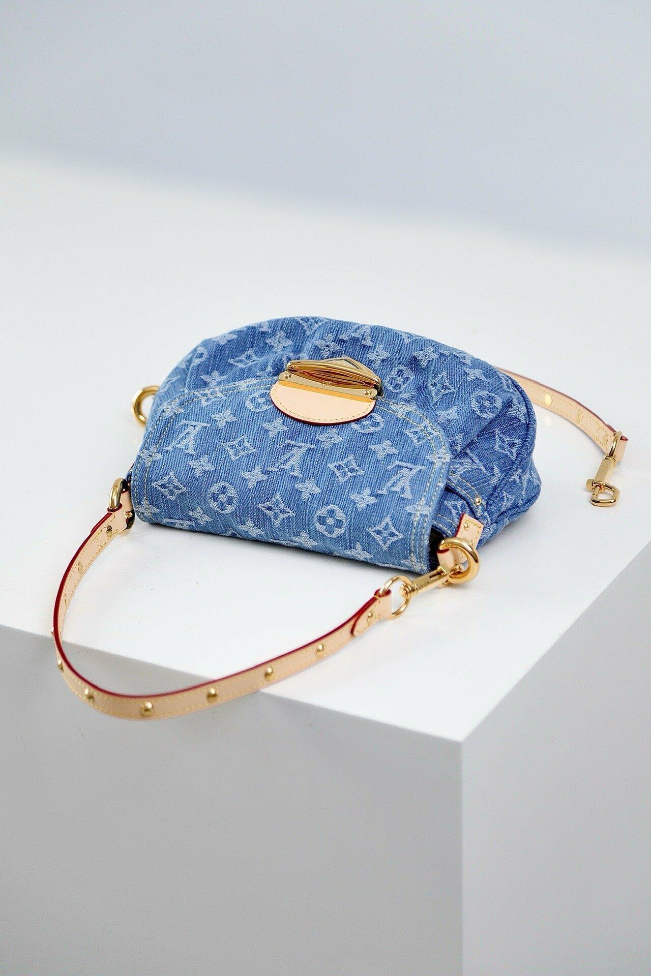 Louis Vuitton Sunset image 3