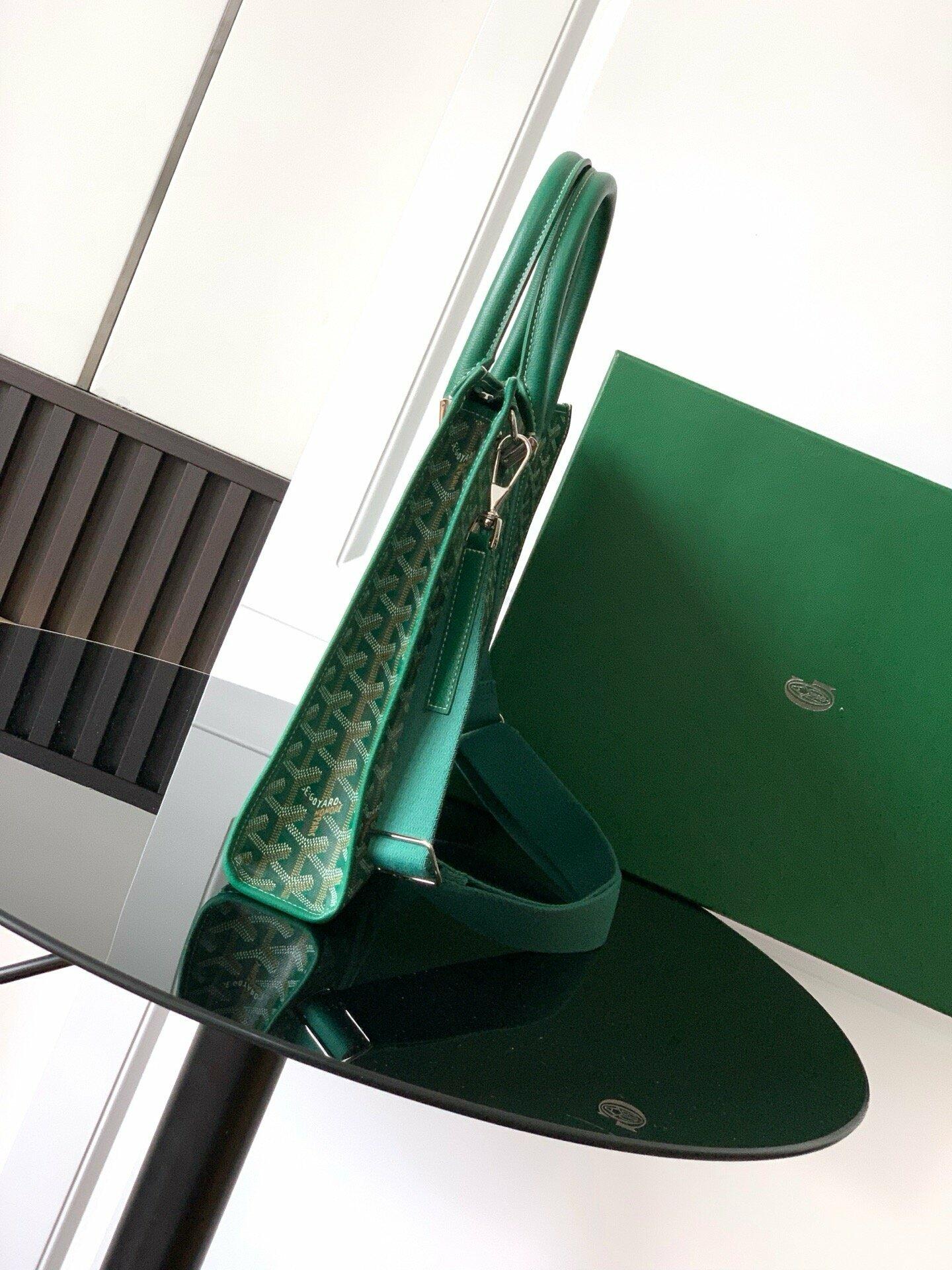 Goyard Morvan Document Case image 1