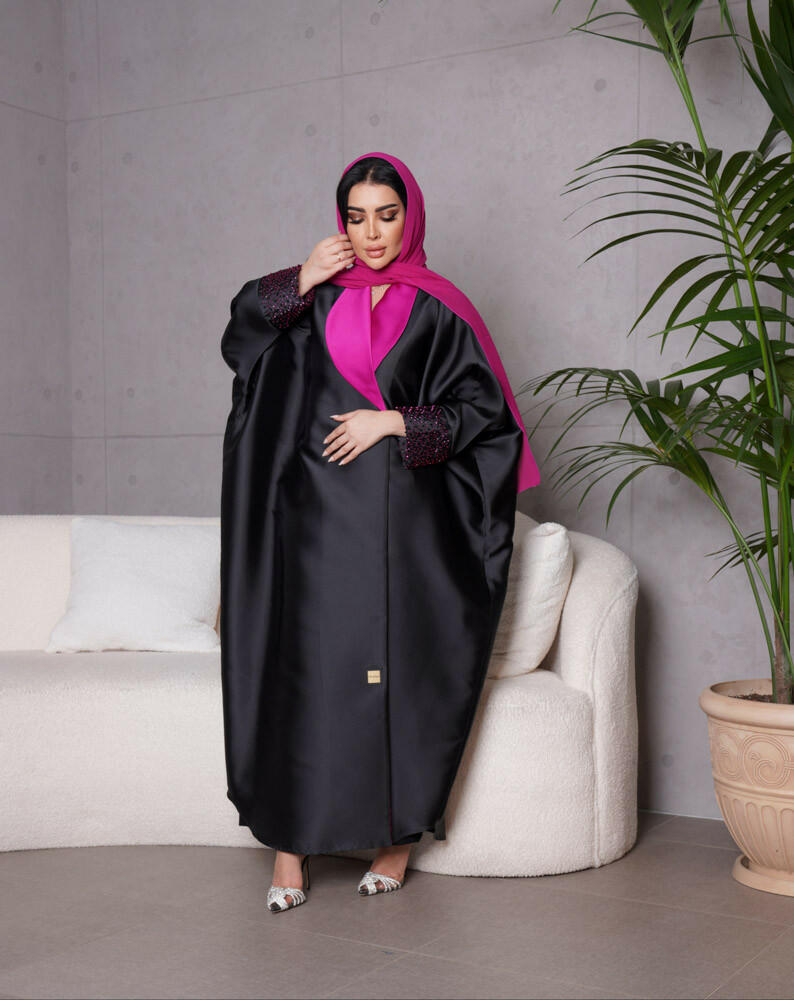  Free size crepe abaya with fuchsia embroidery on the sleeves image 0