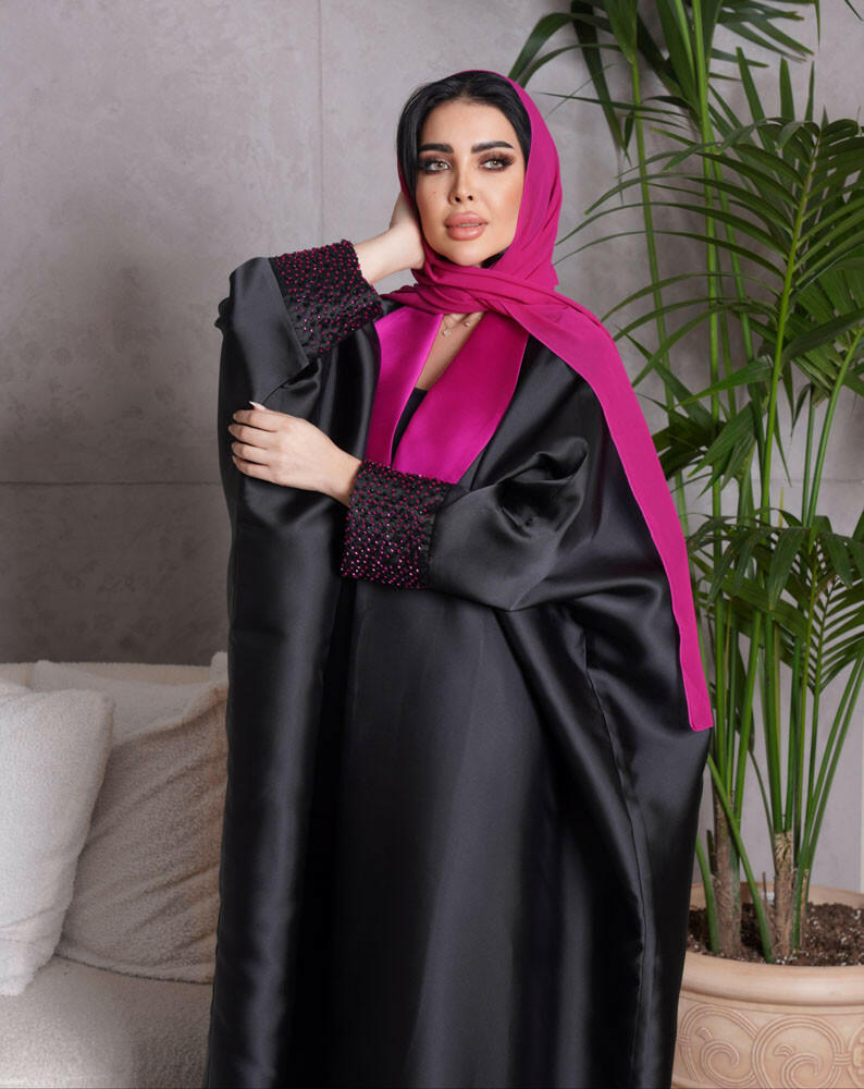  Free size crepe abaya with fuchsia embroidery on the sleeves image 1