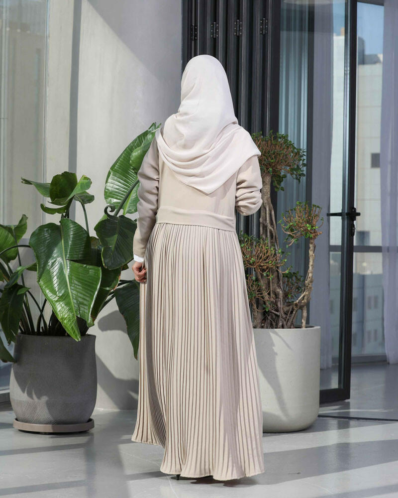 عبايه بليزر كريب مع حزام  البيلسيه image 3