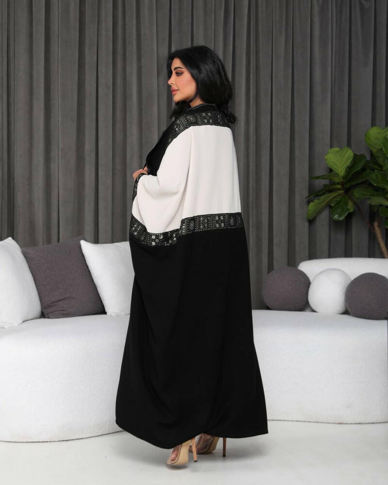 Free size beige crepe abaya with polka dots image 2