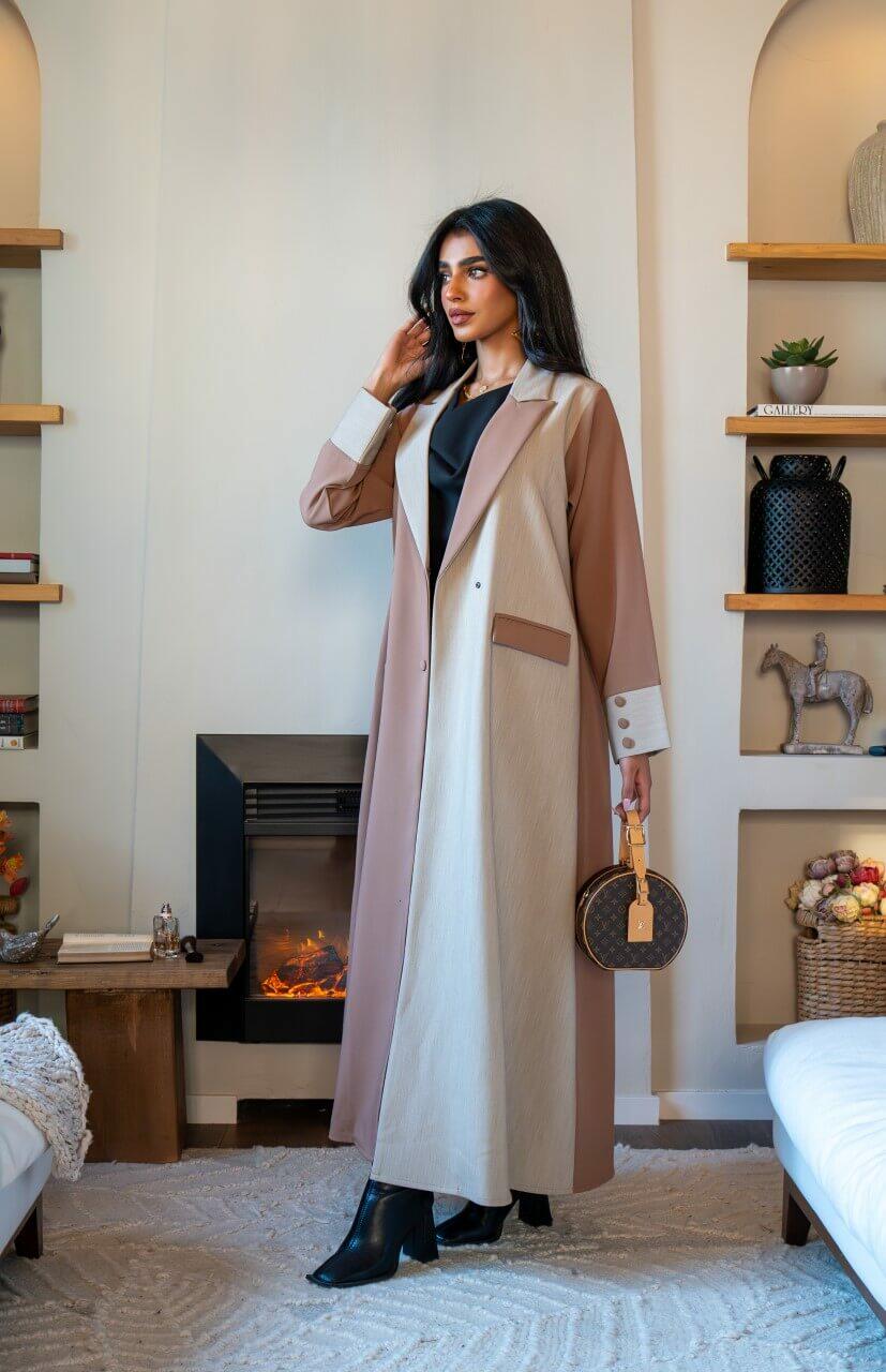 Light beige and nude crepe blazer abaya image 3