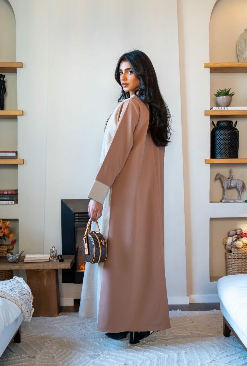 Light beige and nude crepe blazer abaya image 2