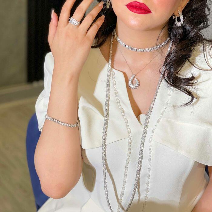 عقد - فضي ابيض - 0 image 1