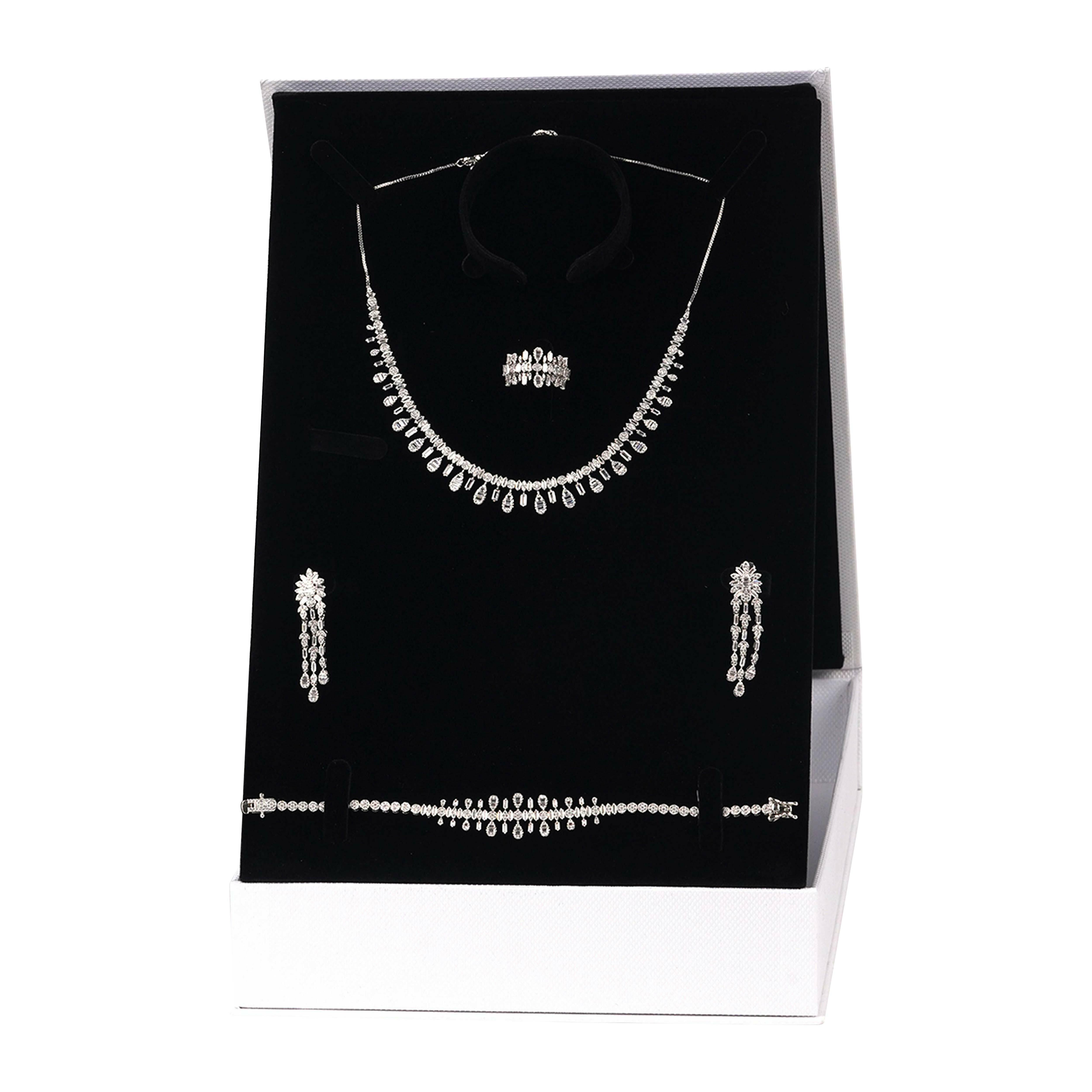 Alvira Gift Set image 0