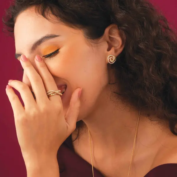 أقراط مرصعة بأحجار مربعة ومدورة image 6