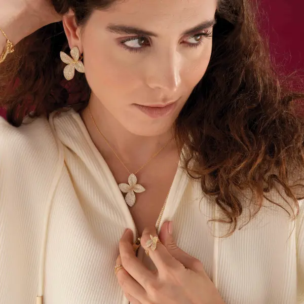 حلق ياسمينة مرصع بالكريستال image 4