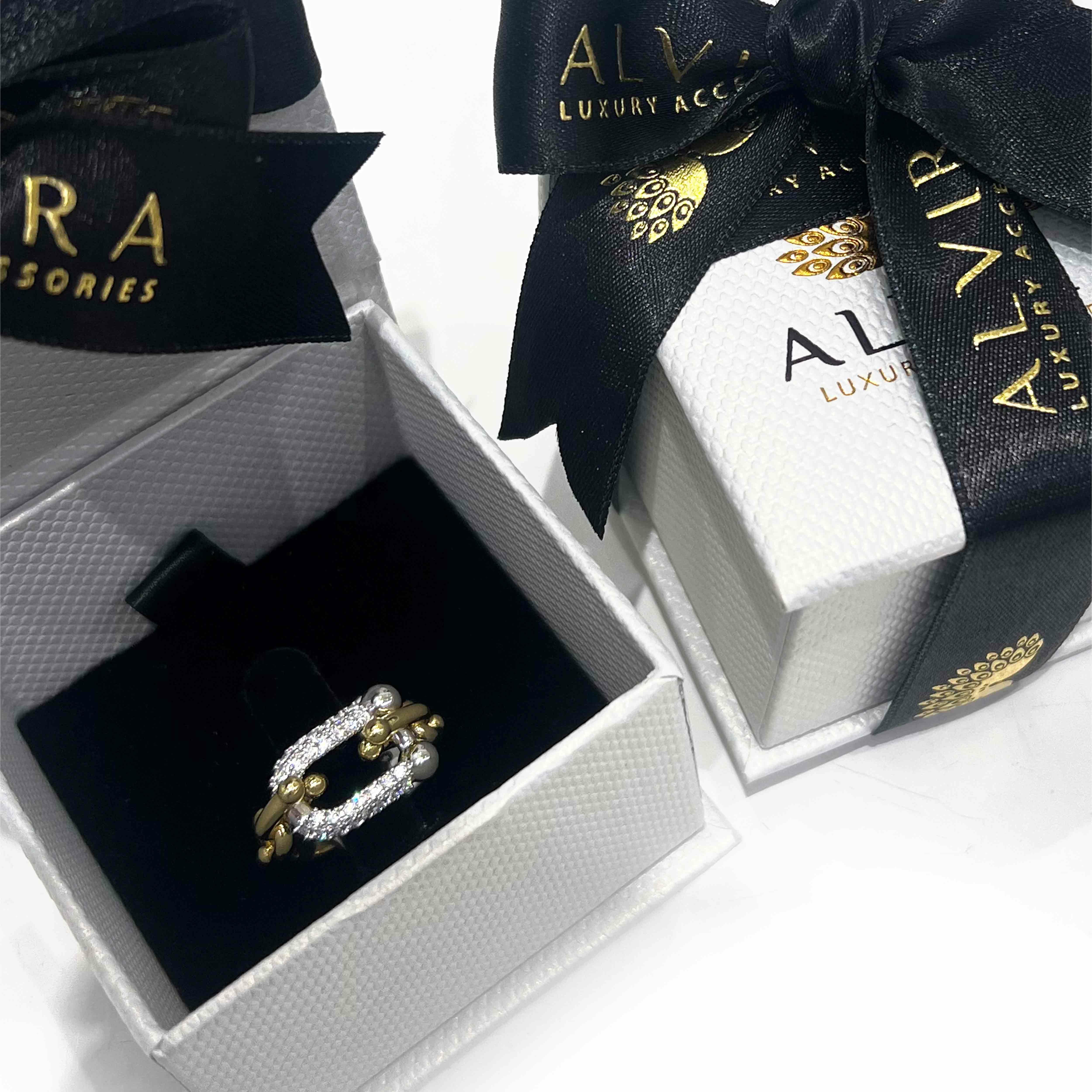 Alvira Gift Set image 2