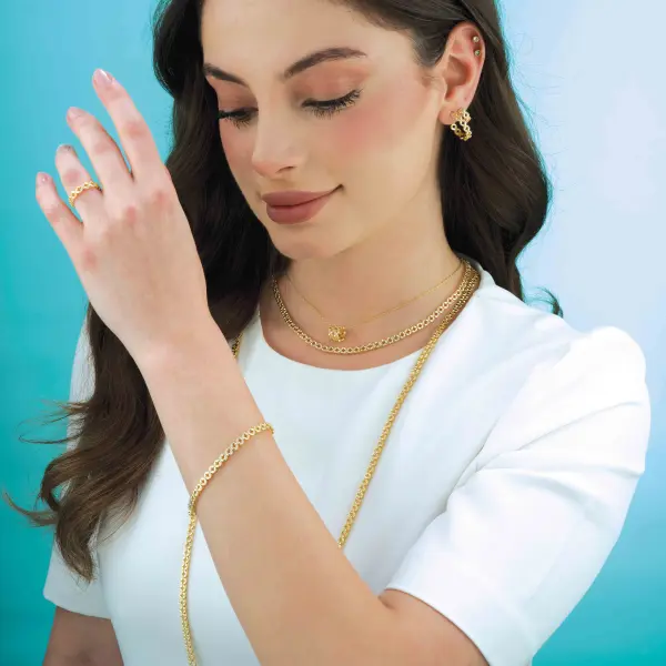 سلسال مطلي بالذهب بتعليقة ناعمة image 3