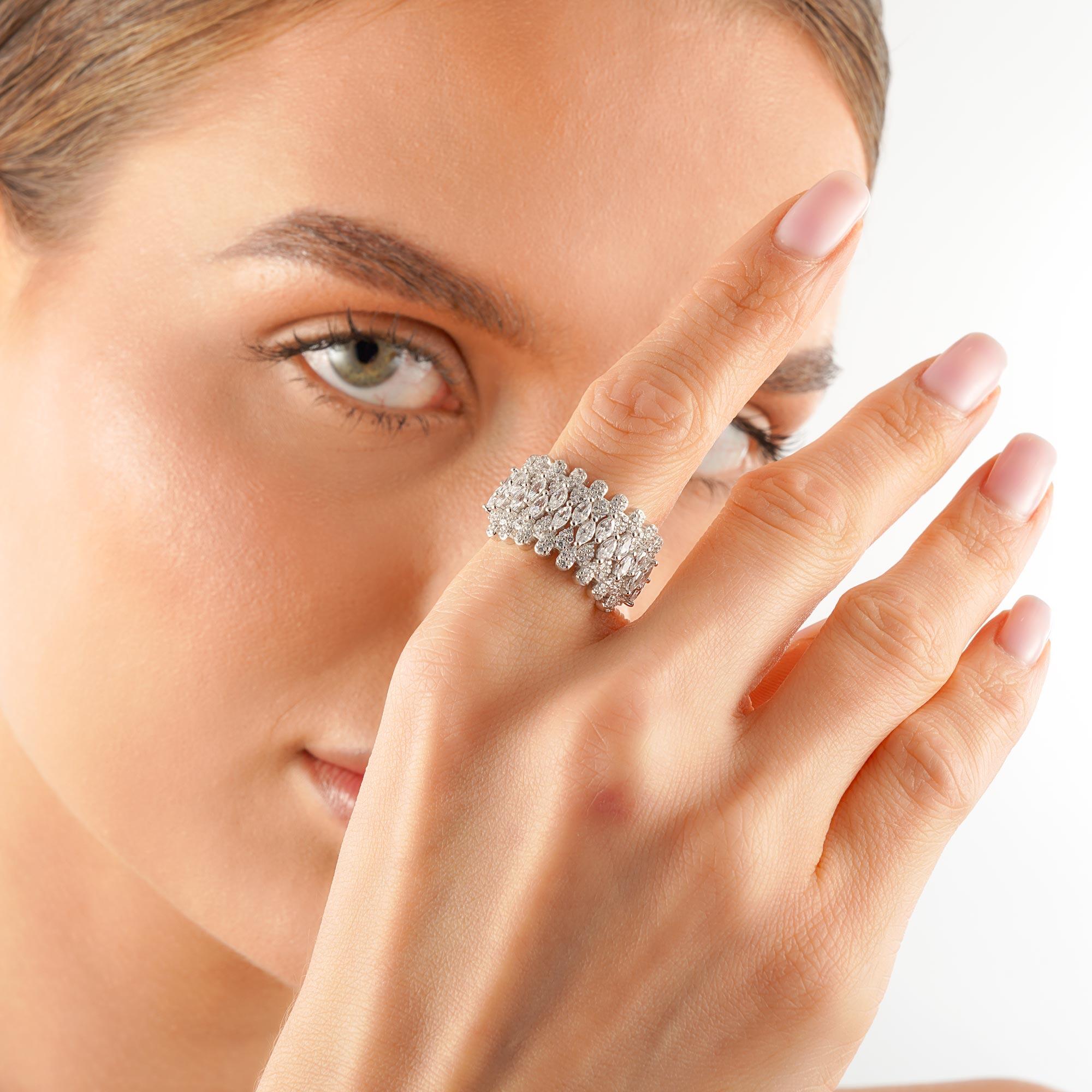 طـــقم - فضي ابيض - 0 image 3