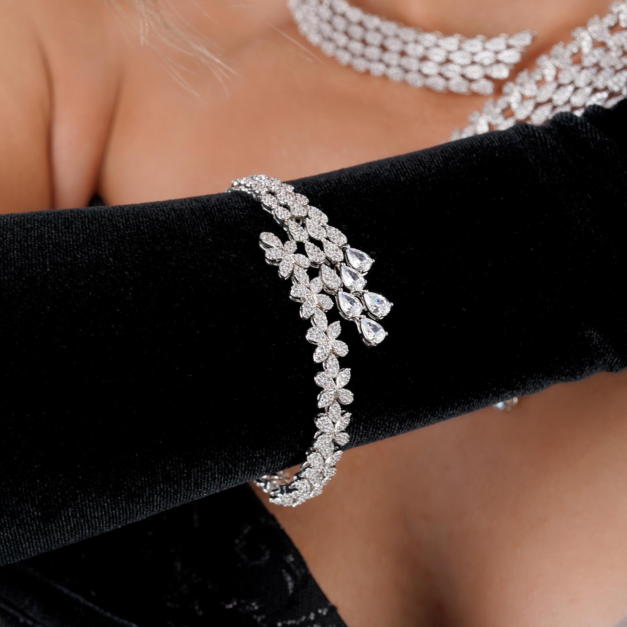 طـــقم - فضي ابيض - 0 image 4