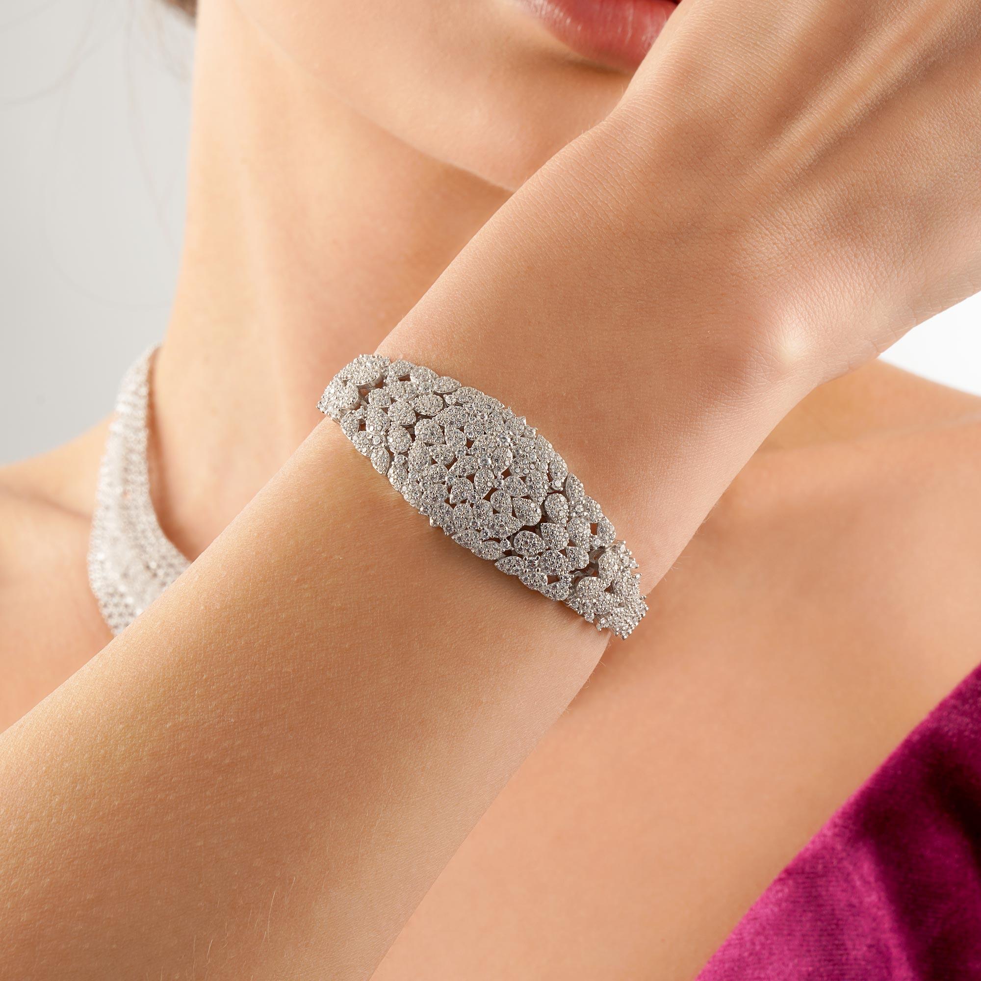 طـــقم - فضي ابيض - 0 image 1