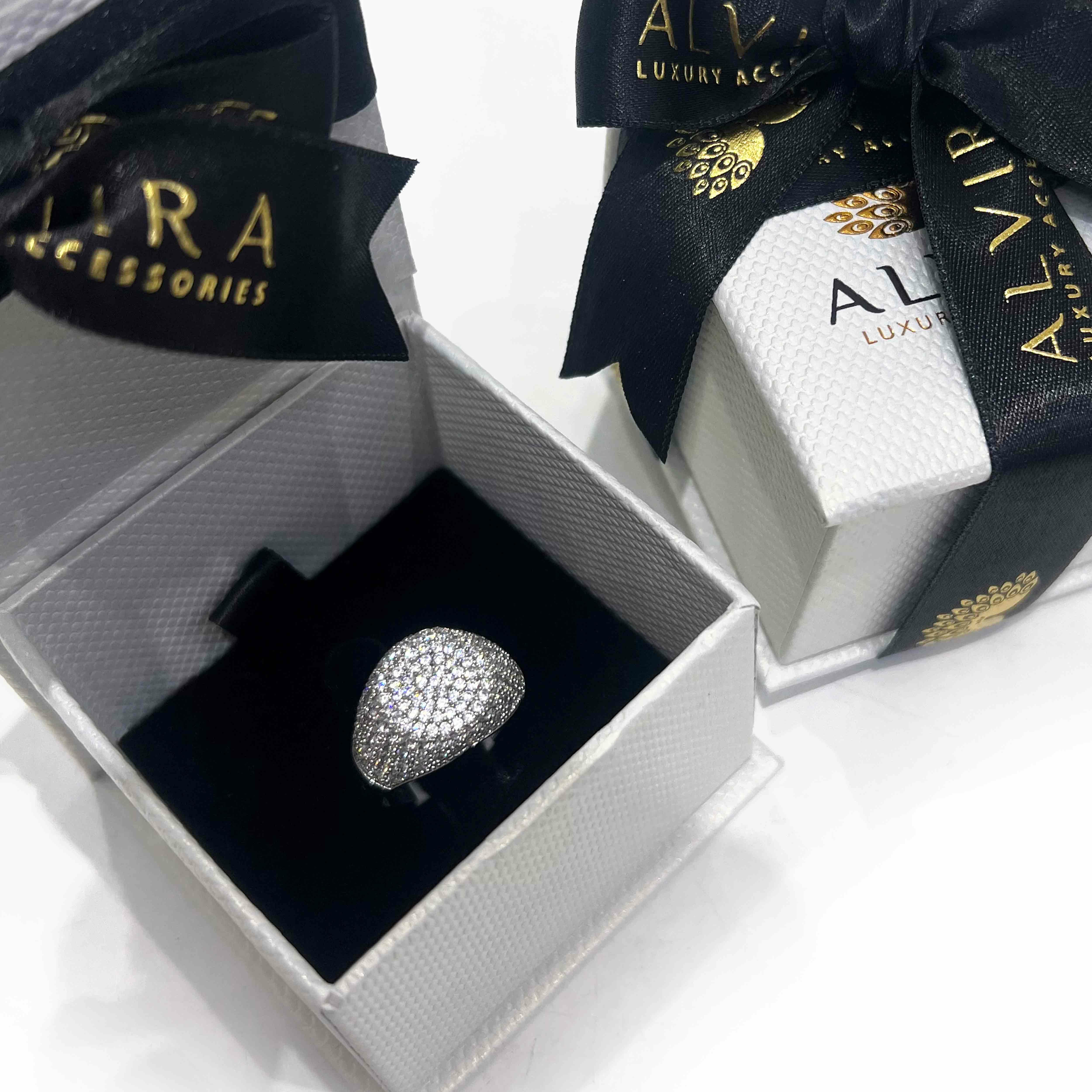 Alvira Gift Set image 2