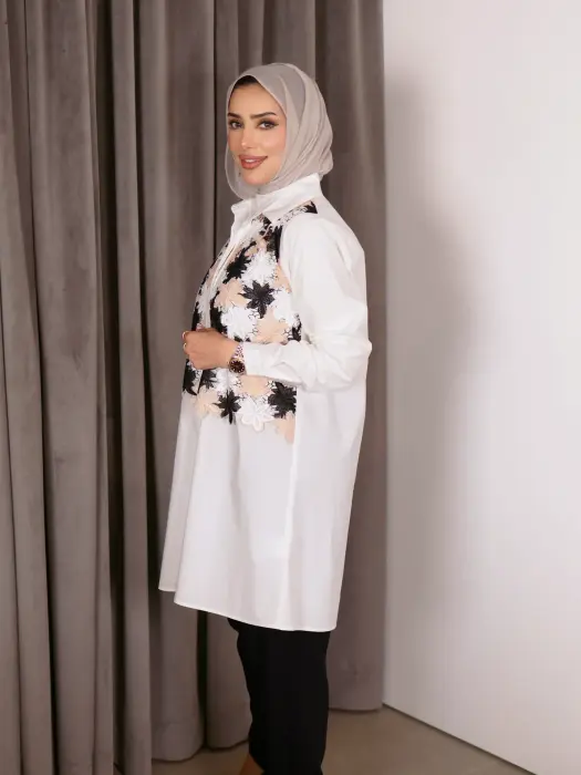 قميص مع دانتيل على الصدر - اوف وايت - 1 image 2