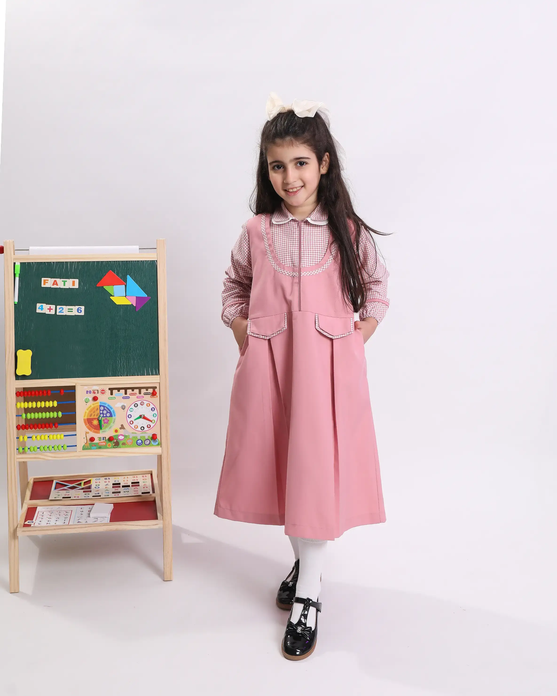 Full school uniform with a hoodie and elastic sleeves image 2