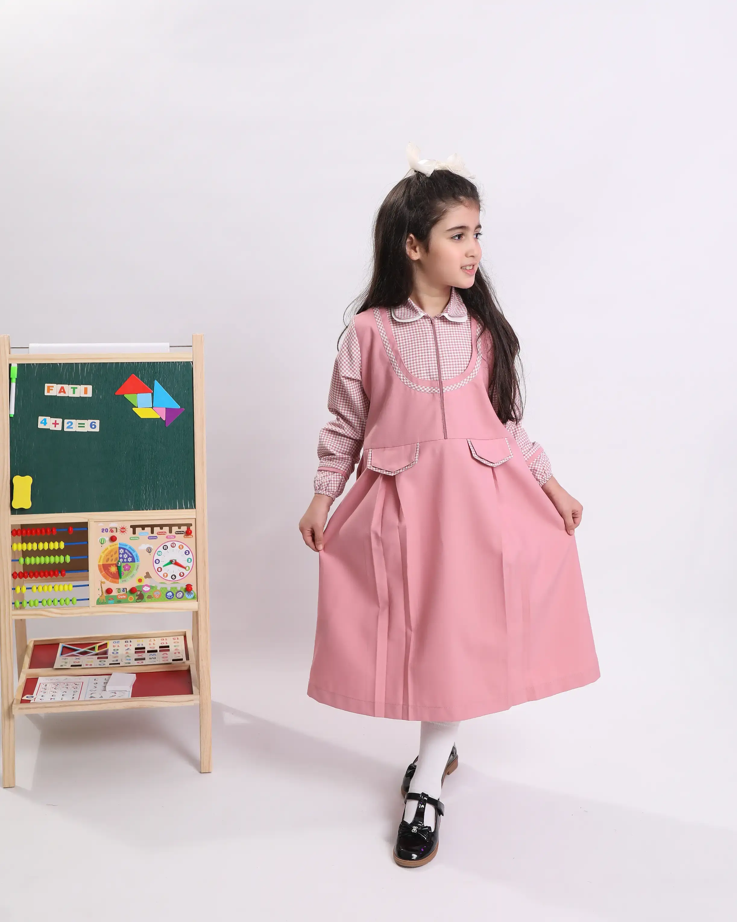 Full school uniform with a hoodie and elastic sleeves image 3