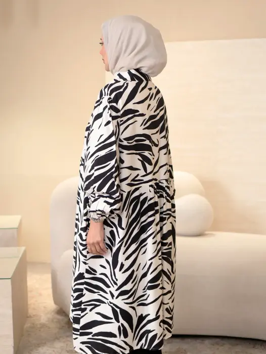 فستان نسائي قصير من الكريب image 6