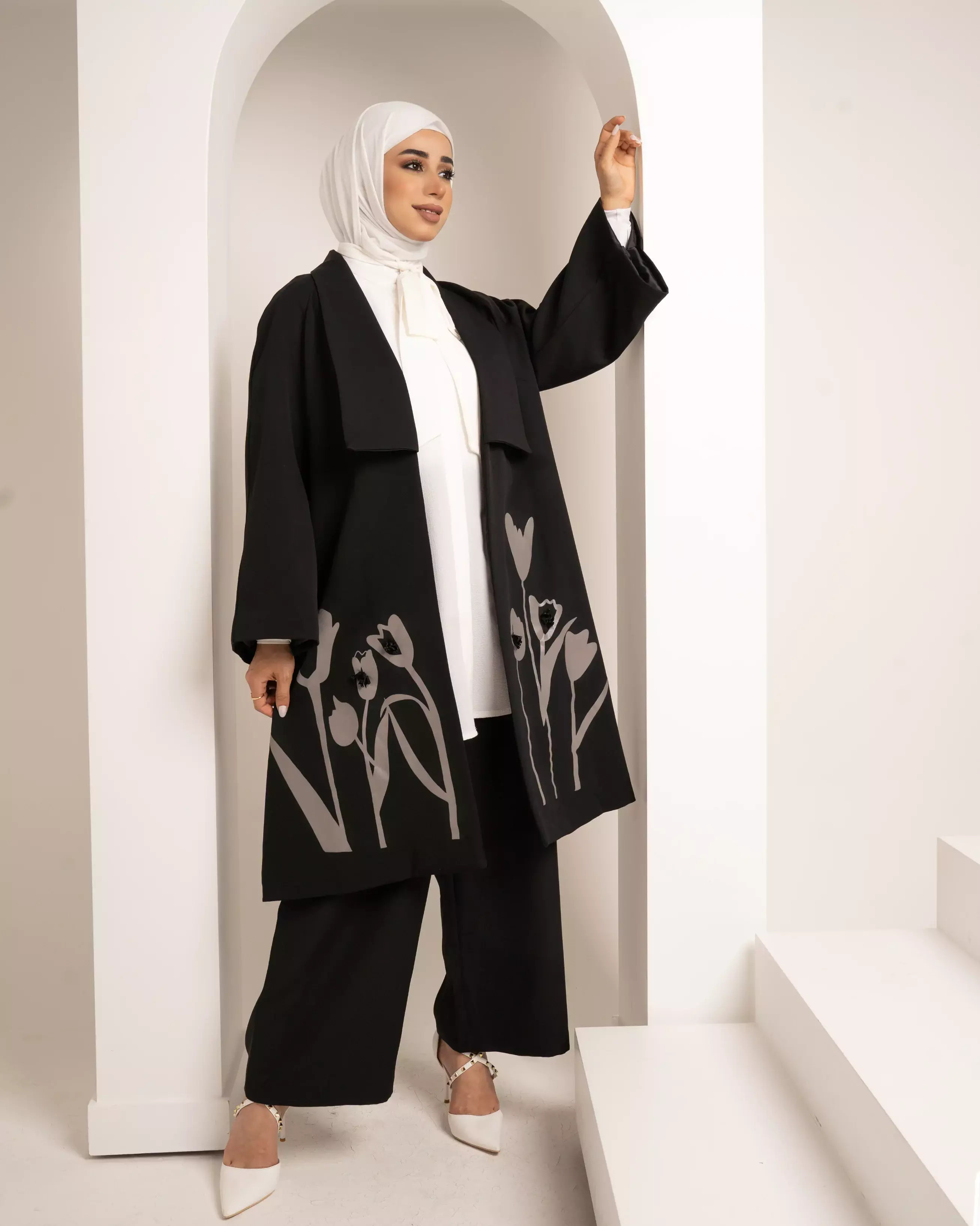 جاكيت بطباعة وشك - اسود - 1 image 2