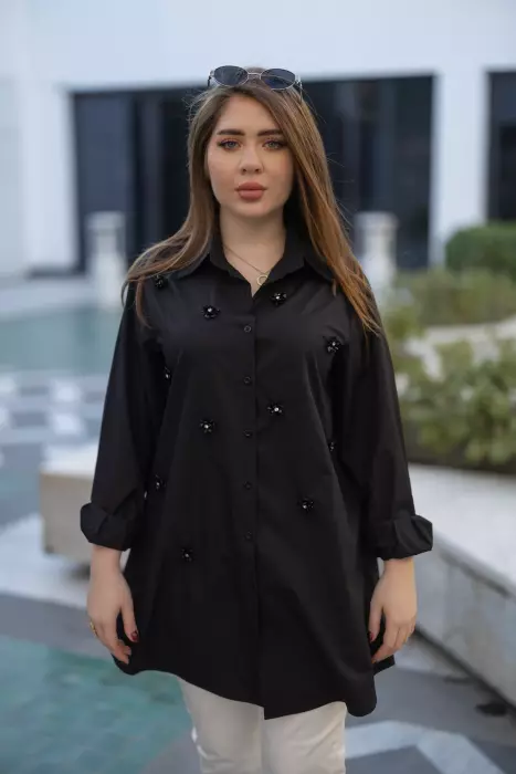 قميص مزين بورود كرستالية - اسود - 1 image 2