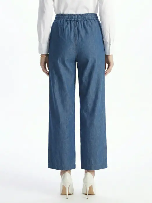 Practical jeans image 2