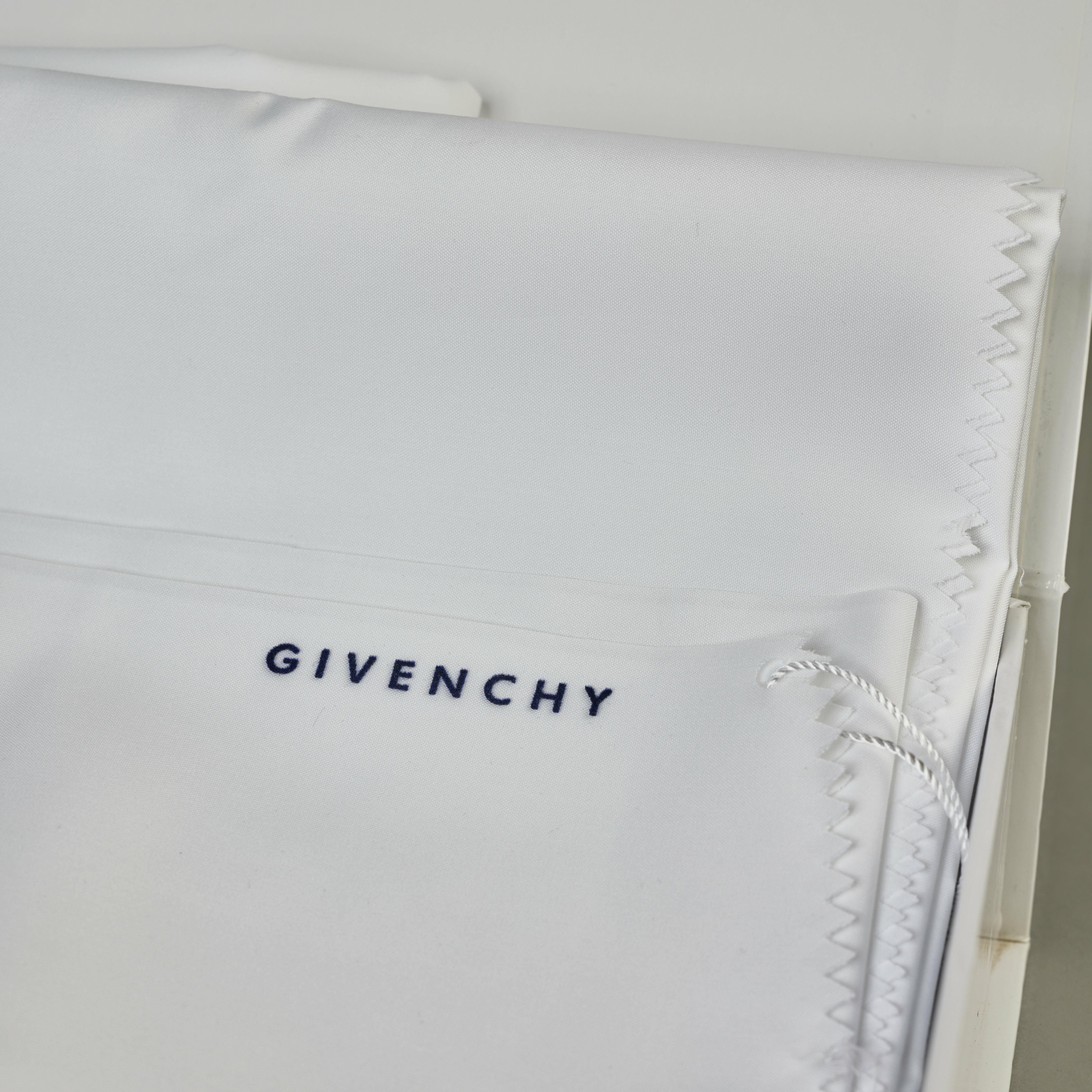 Givenchy  image 1