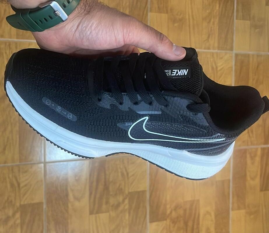 NIKE ZOOM image 0